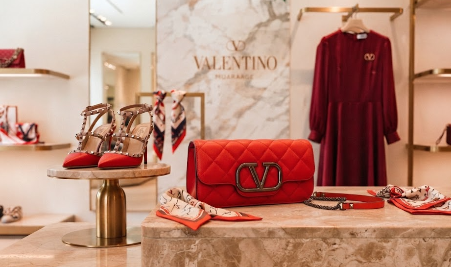 Бренд Valentino: история легендарного итальянского Дома, ассортимент и философия безупречной роскоши